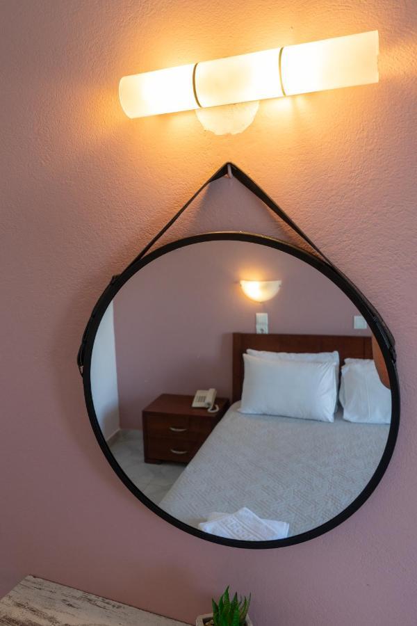 Tropicana Inn Нидри Экстерьер фото