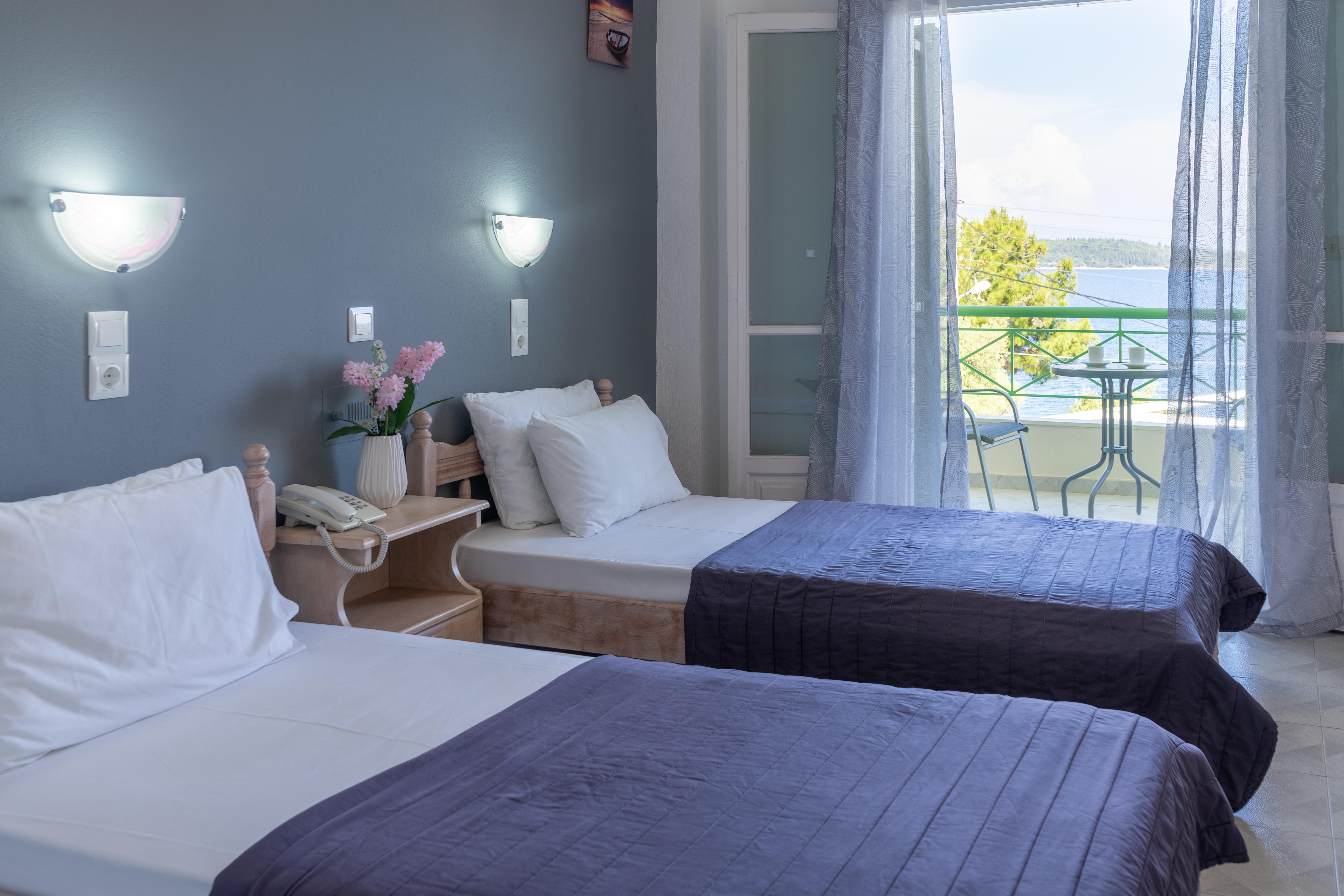Tropicana Inn Нидри Экстерьер фото