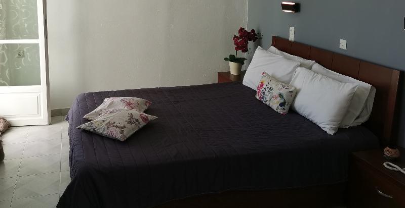 Tropicana Inn Нидри Экстерьер фото